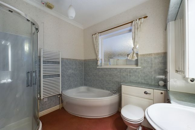 Bungalow for sale in Holderness Road, Hull, Yorkshire