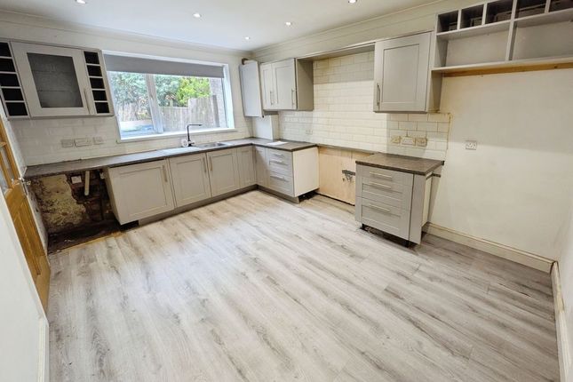 27, Western Way, Ryton photo 3