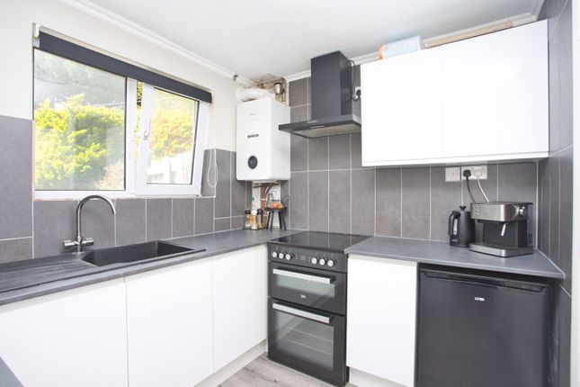 23, Fenner Close, Folkestone photo 4
