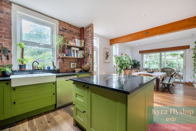 Wottons Cottages,4, Cheynegate Lane, Exeter photo 2