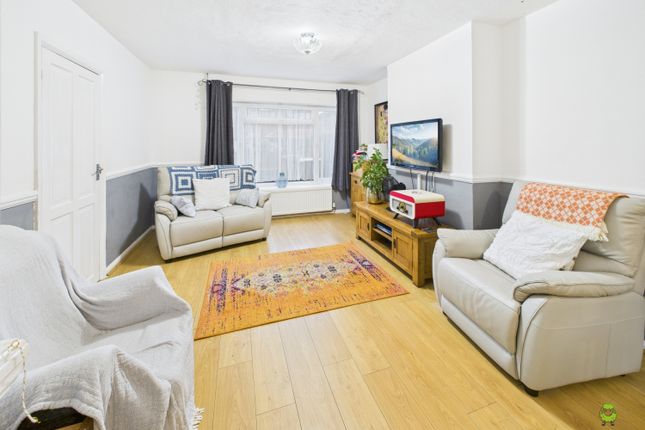 4, Rokesby Close, Welling photo 2