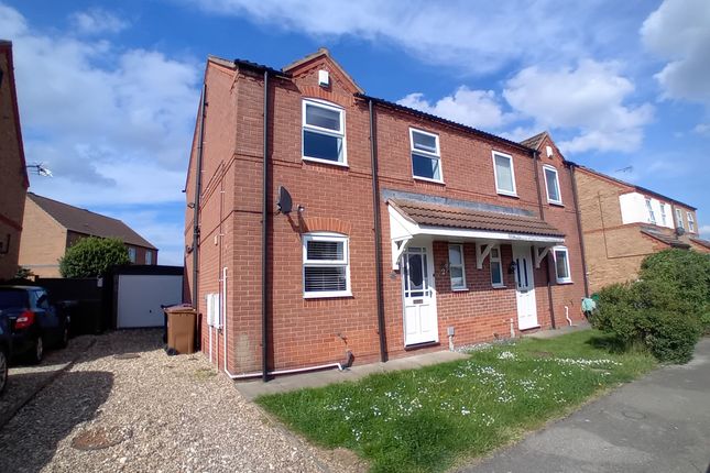 Semi-detached house to rent in Curlew Way, Sleaford