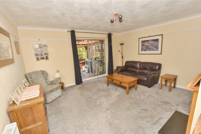 63, Albany Drive, Wimborne photo 2
