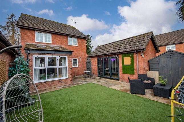 14, Telford Rise, Chirk photo 4