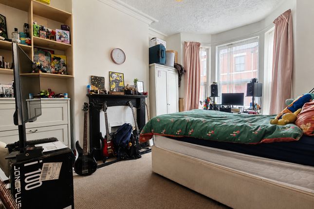17, Bouverie Street, Cheshire photo 2