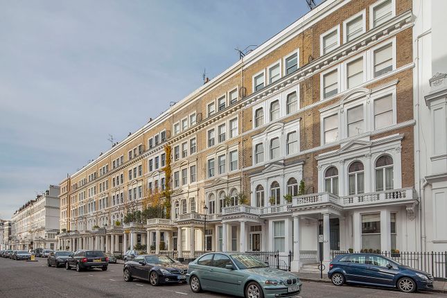 Thumbnail Terraced house for sale in Queen's Gate Place, London