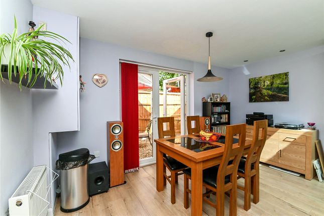 5A, Highfield Close, Lymington photo 4