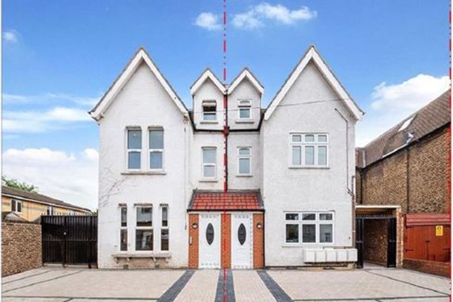 Thumbnail Semi-detached house for sale in Dunheved Road South, Thornton Heath