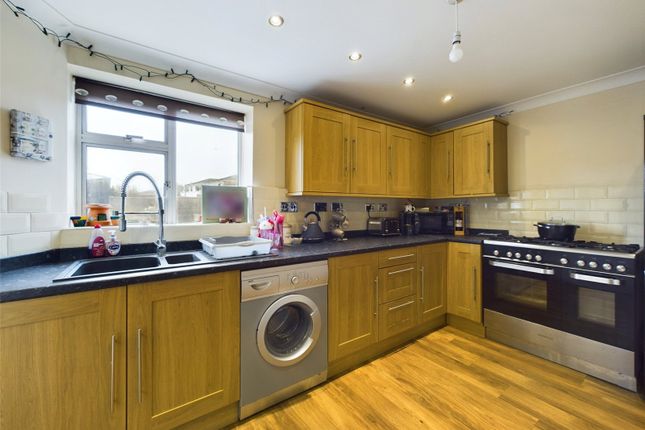 15, Burnham Close, Weston-super-Mare photo 3