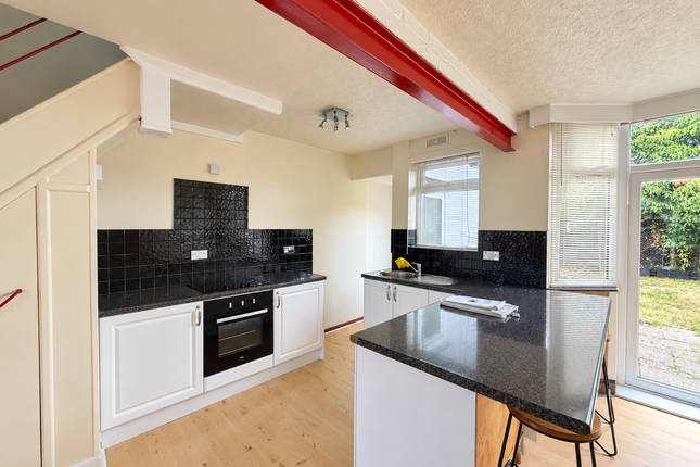 27, Coventry photo 5