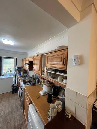 93, Bradley Road, Luton photo 5