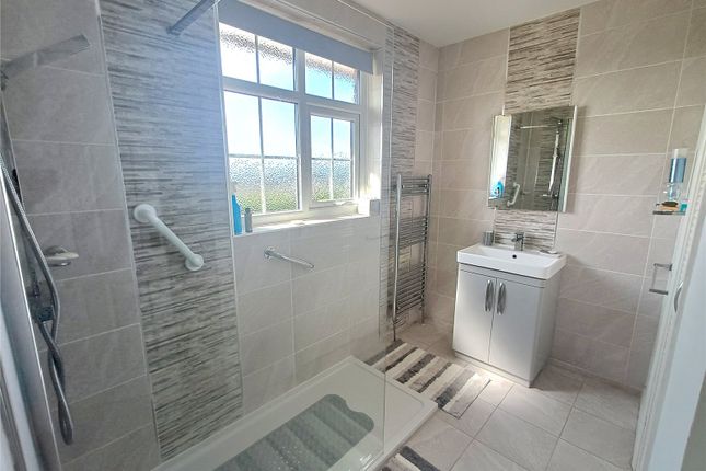 46, Dan Y Graig Ave, Porthcawl photo 3