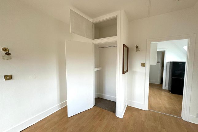 Flat 5, 17, Boyn Hill Avenue, Maidenhead photo 4