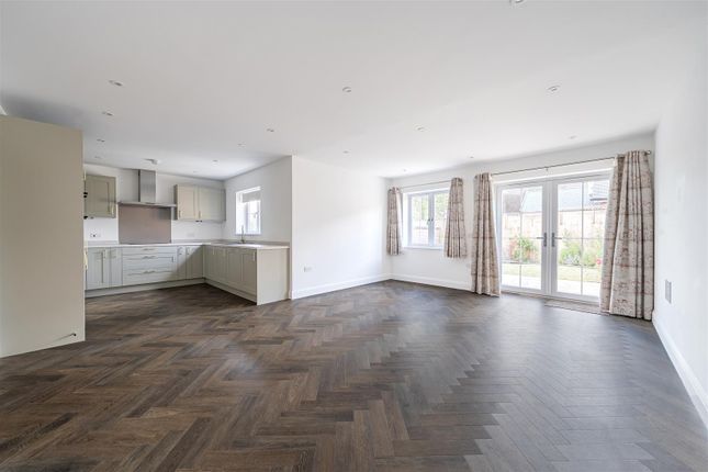 6D, Church Lane, Riseley photo 4