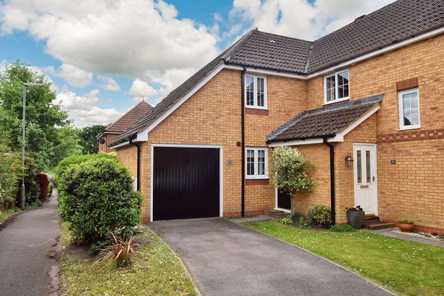 3-bed semi-detached on 21 Wild Arum Way, Eastleigh, £375,000