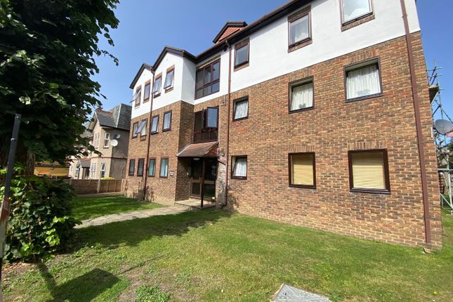 Flat for sale in Edwina Court, Burnell Road, Sutton
