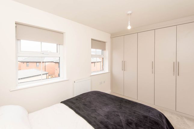 49 Elizabeth Rise, Chesterfield photo 3