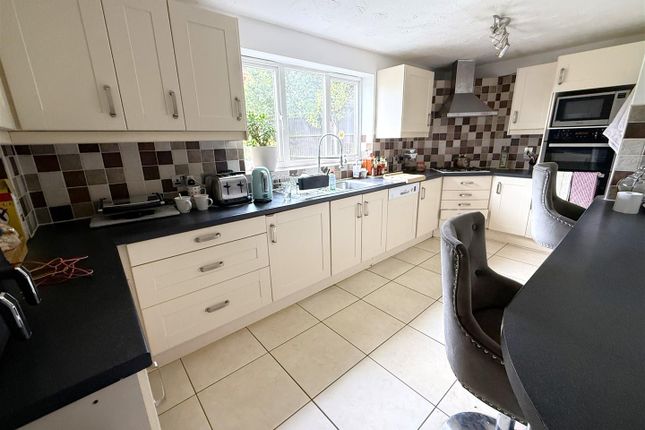 42, Mallow Way, Bingham photo 2