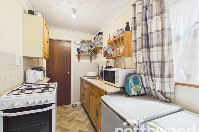 Flat 1, Ashdale Place, Ashford photo 3