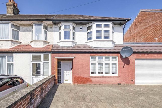 Thumbnail Semi-detached house to rent in Melville Gardens, London