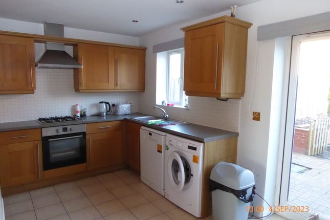 Kitchen/Dining Area
