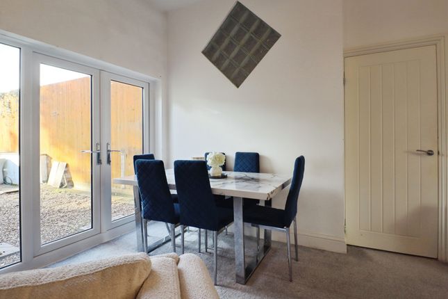 12, Meyler Street, Porth photo 4