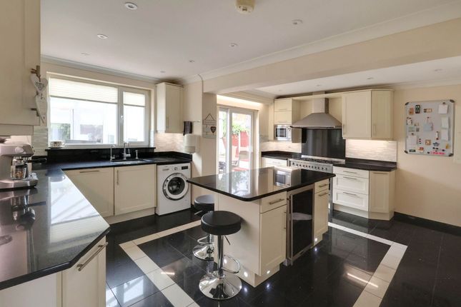 123a The Glade, Croydon photo 3
