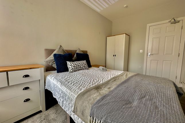 6 Bedroom HMO,  Carrhouse Road Doncaster ,
