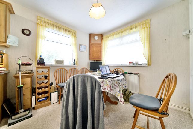 2, St. Lawrence Road, Weymouth photo 4