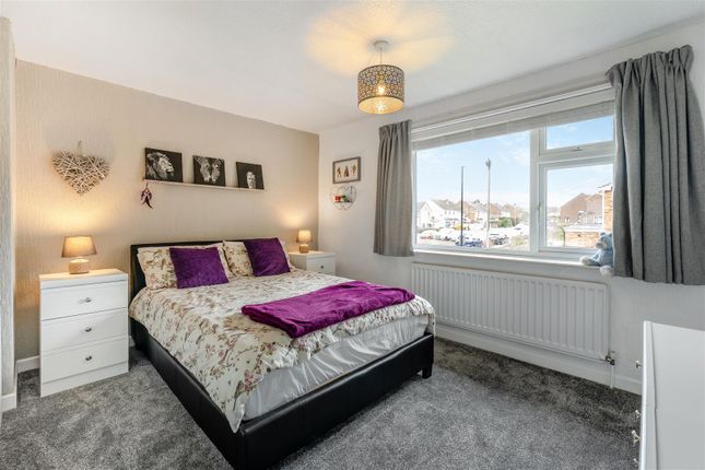 Maisonette for sale in Modbury Close, Styvechale, Coventry