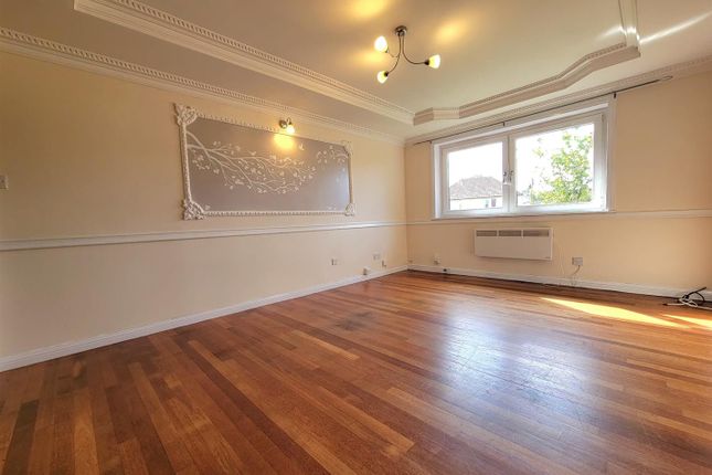 11, Oswald Court, Kirkcaldy photo 2