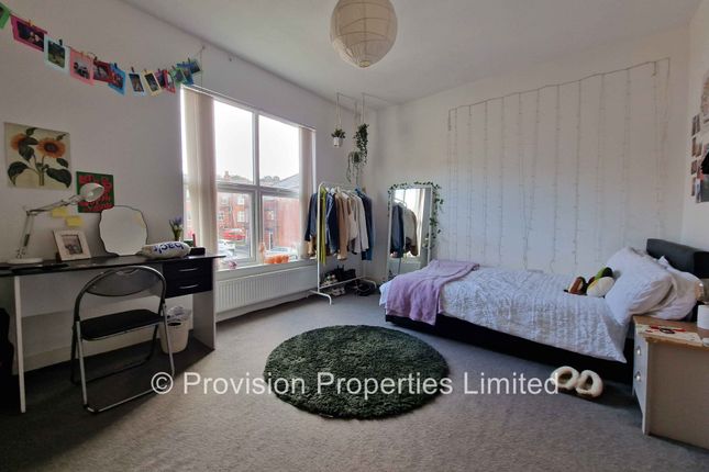 Royal Park Avenue, Hyde Park photo 3