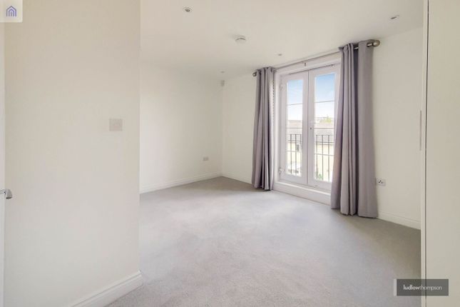Tilson Close, Camberwell photo 4