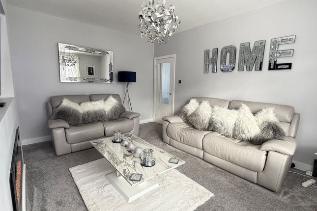 15 Woodburn Gardens, Dalkeith photo 3