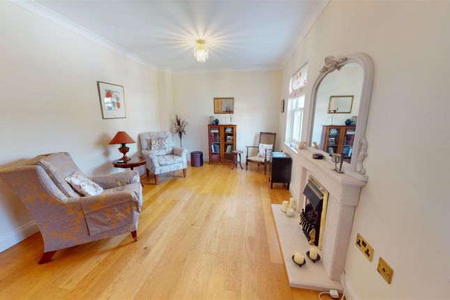 Town house for sale in Cowbridge
