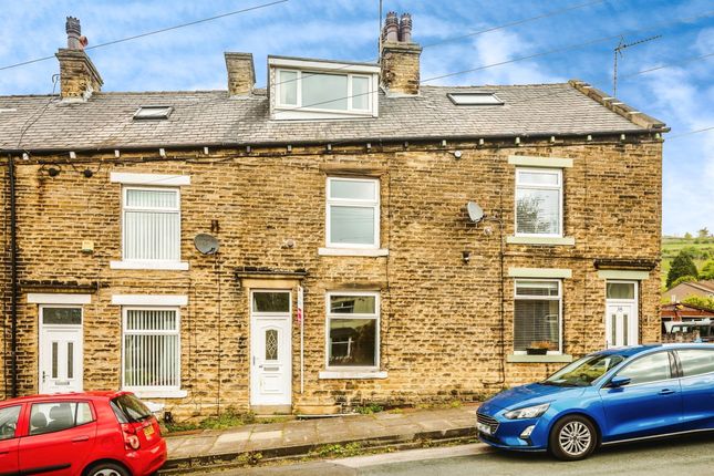 Thumbnail Terraced house for sale in Gladstone View, Halifax