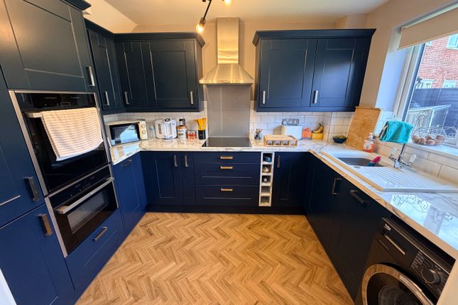 17, Shelley Way, THETFORD photo 2