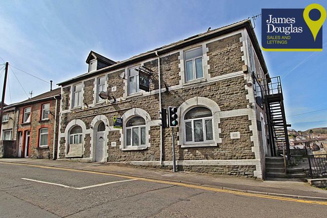 Flat for sale in Mountain View Apartments, Llantrisant Road, Pontypridd, Rhondda Cynon Taff