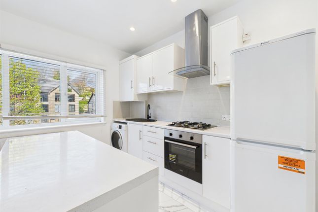 Flat 4 73, Brighton Road, Coulsdon photo 2