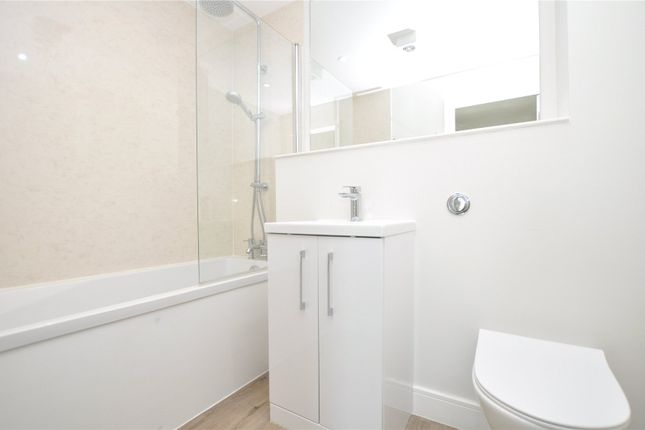 Flat 16, Old Bank House, 34, Victoria Road, Farnborough photo 4