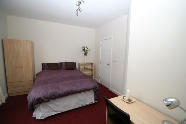 23, VICTORIA ROAD, Leeds photo 5