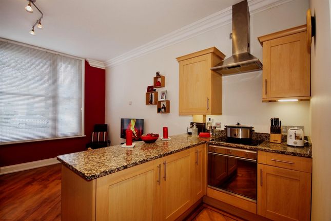 Flat for sale in Clarendon Street, Leamington Spa
