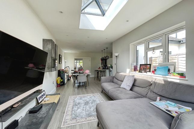 24, Berry Way, Hertfordshire photo 4