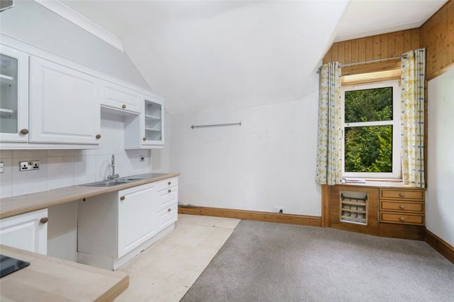 Flat 2/1, Woodlybank,, Shore Road, Helensburgh photo 4