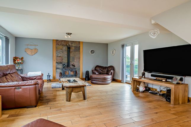 1, Vale View, Newport photo 3