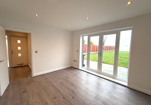 24, Belvoir Gardens, Grantham photo 4
