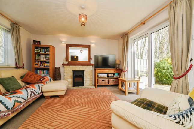 21, Ward Road, Cheltenham photo 2
