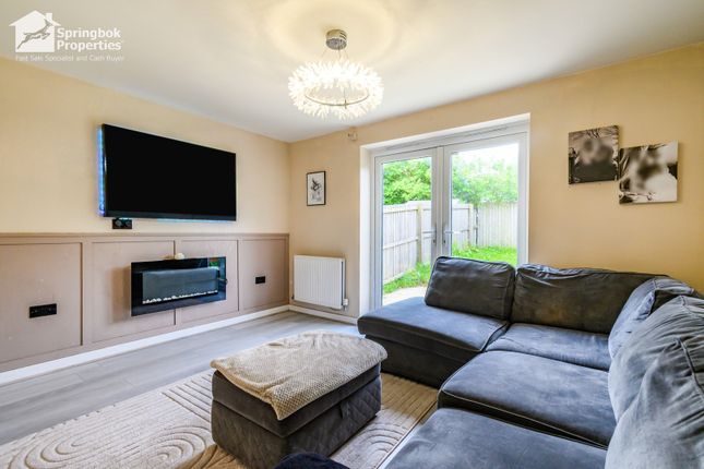 6, Scott Hetherington Way, Rochdale photo 4