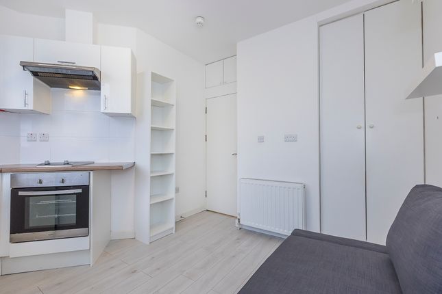 Flat 317, 49-51 Warwick Road, London, SW5 9UP, London photo 3