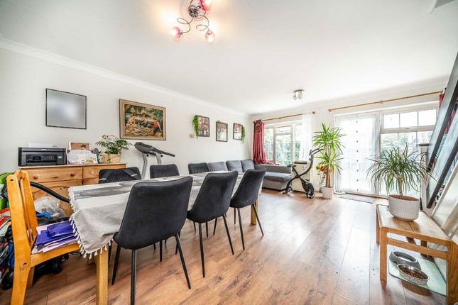 21, Regency Mews, Isleworth photo 2